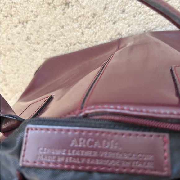 Arcadia Dark Burgundy Leather Shoulder Bag with Gold Accent GUC minor wear - Picture 11 of 13